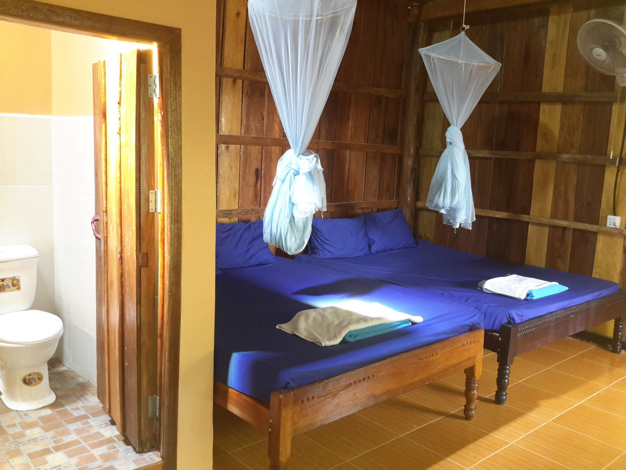 Island Palace Bungalows Resort Kaoh Touch Eksteriør billede